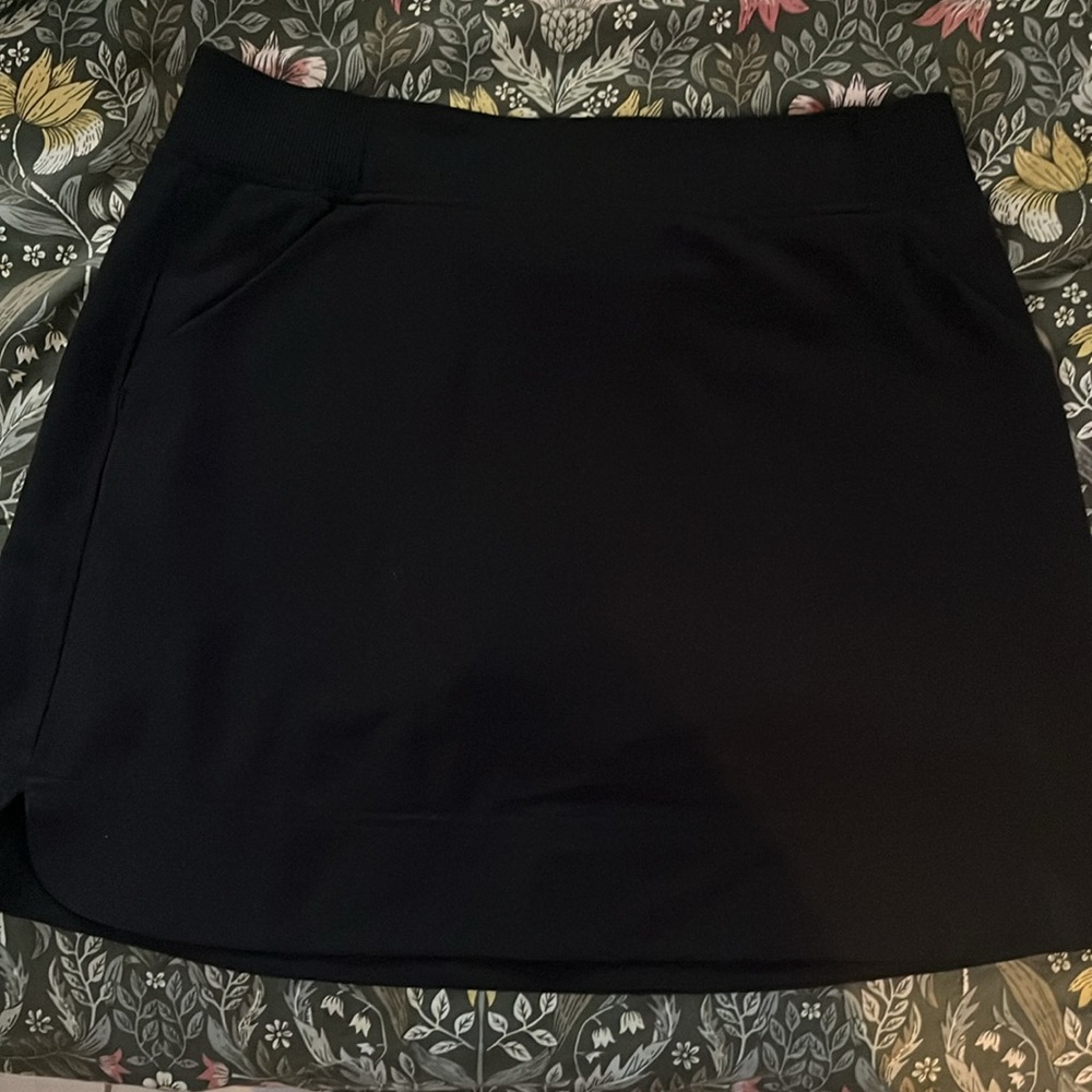 32 Degrees Cool Black Skort